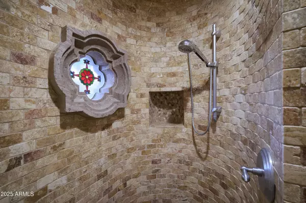 10596 E YEARLING Drive, Scottsdale, AZ 85255