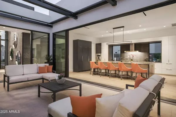 6914 E Cactus Wren Road, Paradise Valley, AZ 85253