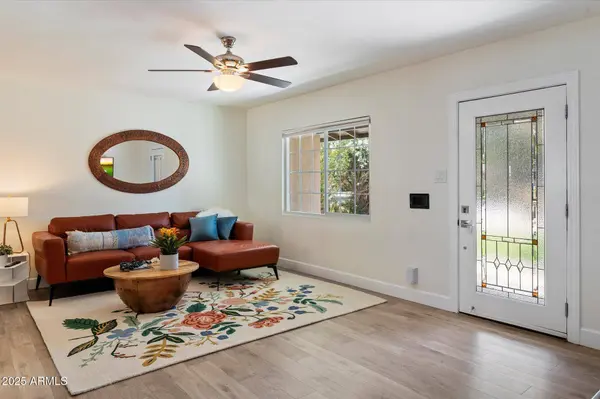1106 W GLENROSA Avenue, Phoenix, AZ 85013