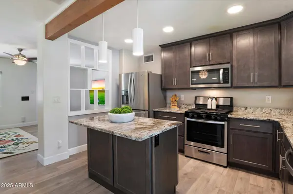 1106 W GLENROSA Avenue, Phoenix, AZ 85013
