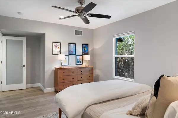 1106 W GLENROSA Avenue, Phoenix, AZ 85013
