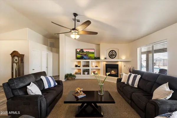 3658 E PONY TRACK Lane, San Tan Valley, AZ 85140