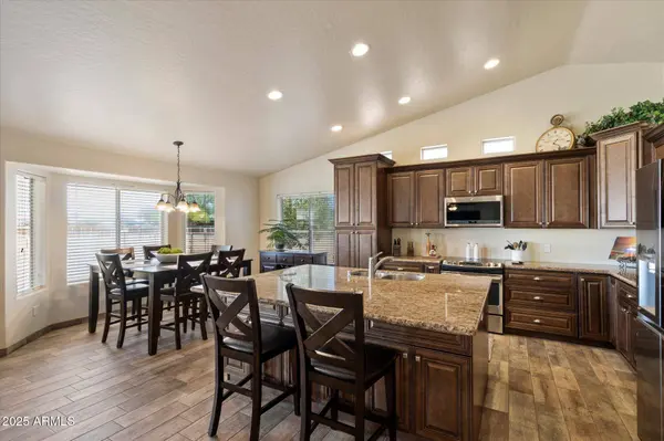 3658 E PONY TRACK Lane, San Tan Valley, AZ 85140