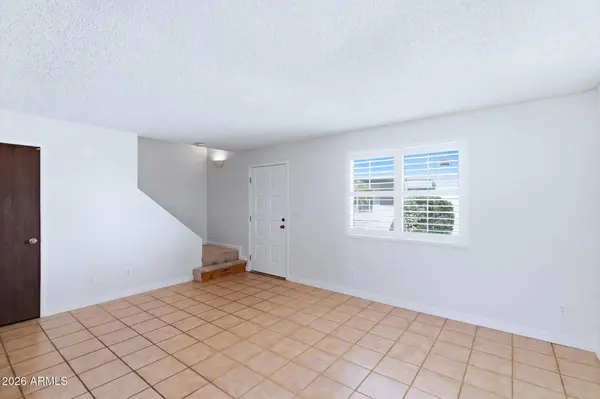 10208 N 8TH Place #B, Phoenix, AZ 85020