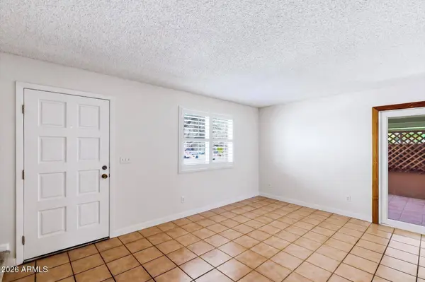 10208 N 8TH Place #B, Phoenix, AZ 85020