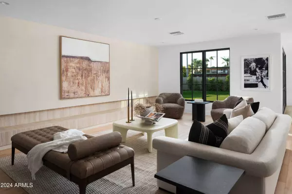 6039 E CALLE CAMELIA --, Scottsdale, AZ 85251