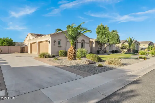 3076 E LA COSTA Drive, Gilbert, AZ 85298