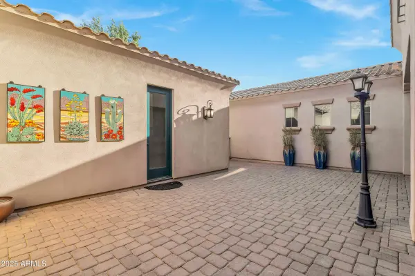 3076 E LA COSTA Drive, Gilbert, AZ 85298