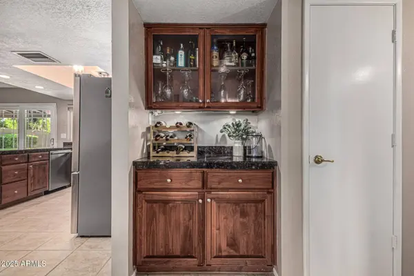 2610 W CURRY Street, Chandler, AZ 85224