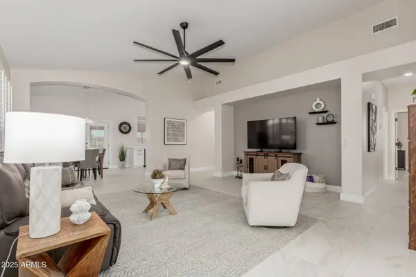 3802 S COSMOS Court, Chandler, AZ 85248