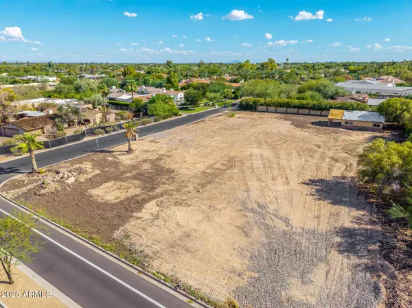 6601 E MOCKINGBIRD Lane #15, Paradise Valley, AZ 85253