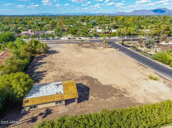 6601 E MOCKINGBIRD Lane #15, Paradise Valley, AZ 85253