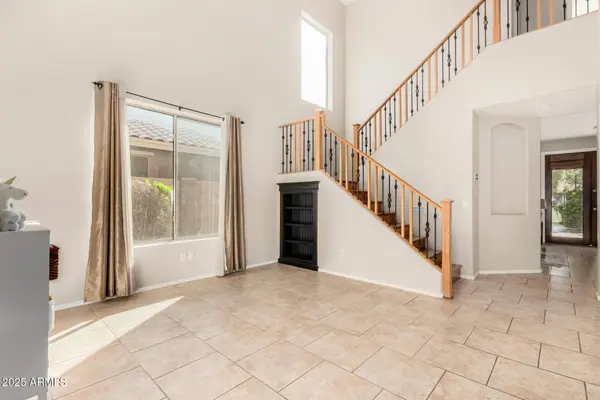 131 W ROADRUNNER Drive, Chandler, AZ 85286