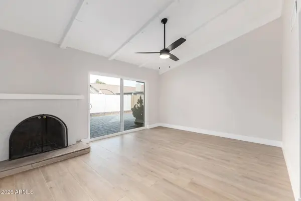 942 E DRIFTWOOD Drive, Tempe, AZ 85283