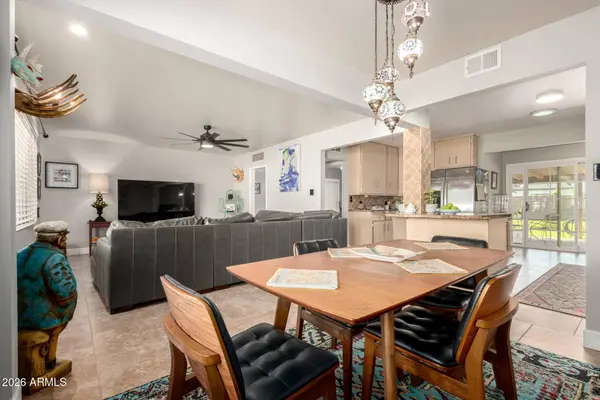4101 E EDGEMONT Avenue, Phoenix, AZ 85008