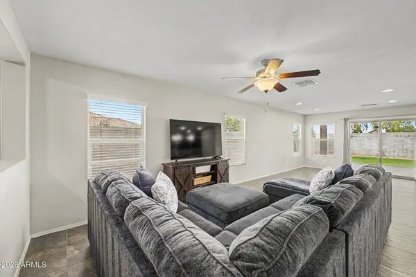 33421 N BOWLES Drive, San Tan Valley, AZ 85144