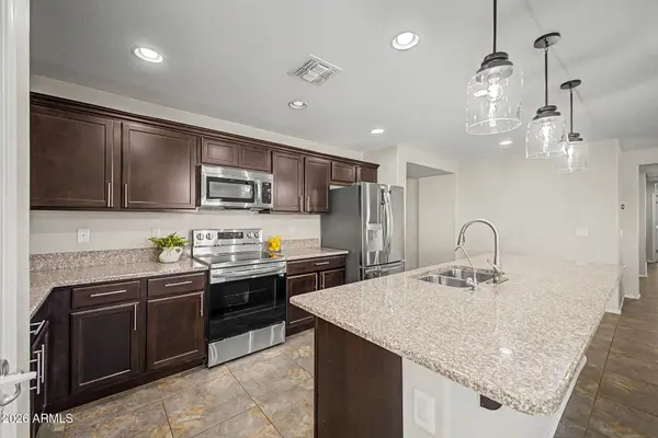 33421 N BOWLES Drive, San Tan Valley, AZ 85144
