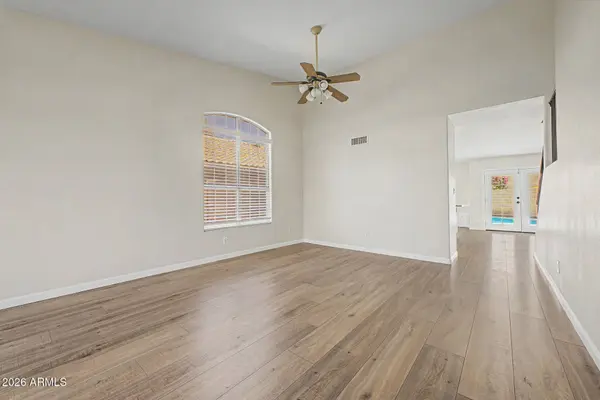 1435 E SILVER CREEK Road, Gilbert, AZ 85296