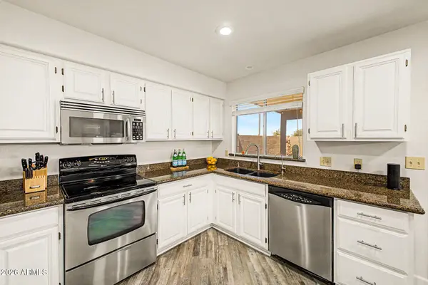 1836 N STAPLEY Drive #82, Mesa, AZ 85203