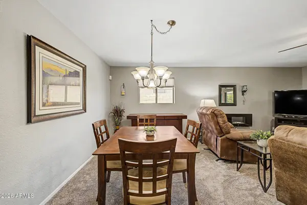 463 S OLMO Circle, Apache Junction, AZ 85120