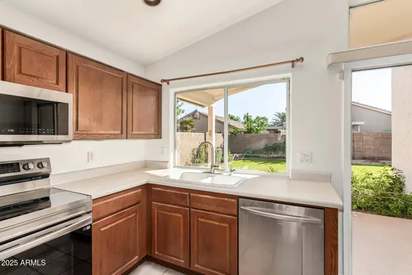 747 W DOUGLAS Avenue, Gilbert, AZ 85233
