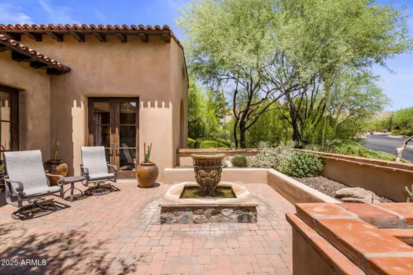 18826 N 101ST Place #10, Scottsdale, AZ 85255