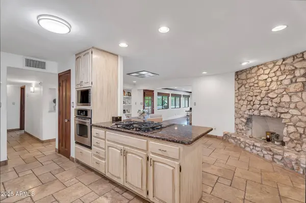 5307 N 32ND Place, Phoenix, AZ 85018