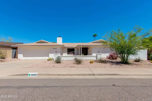 3020 E MISSION Lane, Phoenix, AZ 85028