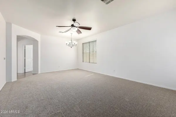 10205 W FLORENCE Avenue, Tolleson, AZ 85353