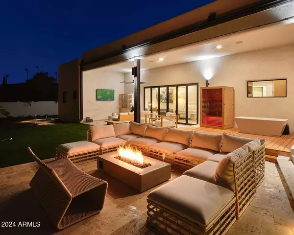 6535 N Hillside Dr, Paradise Valley, AZ 85253-4015