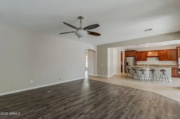 3849 E MATTHEW Drive, Phoenix, AZ 85050
