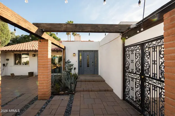3015 E WELDON Avenue, Phoenix, AZ 85016