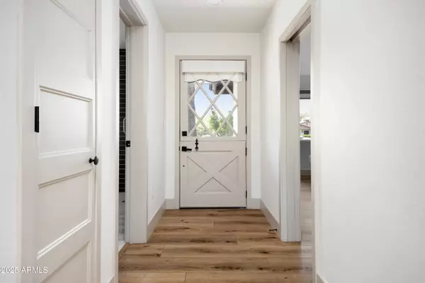 2331 N 53RD Street, Phoenix, AZ 85008