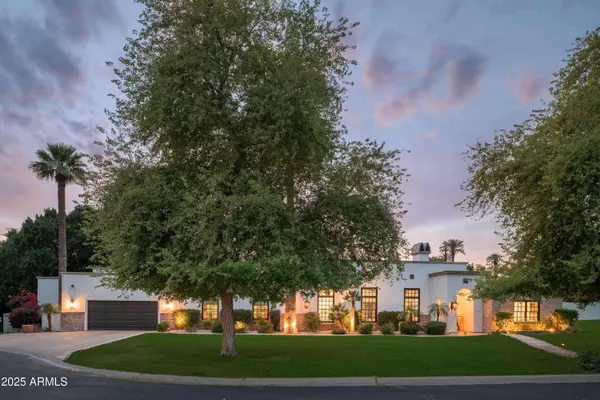 4616 N ROYAL PALM Circle, Phoenix, AZ 85018