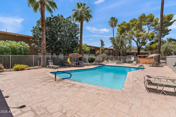 6125 E INDIAN SCHOOL Road #102, Scottsdale, AZ 85251
