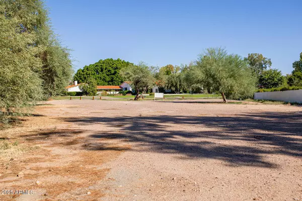 17 BILTMORE Estate #64, Phoenix, AZ 85016