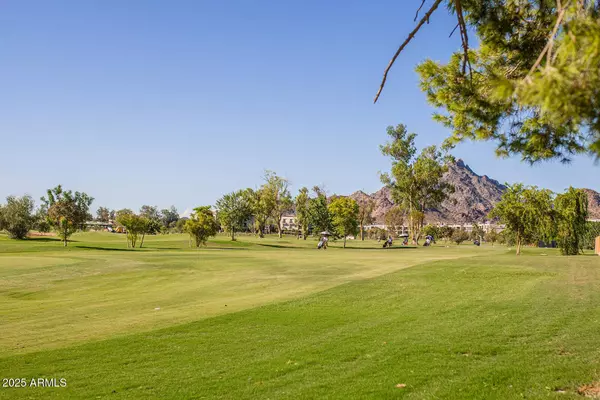 17 BILTMORE Estate #64, Phoenix, AZ 85016