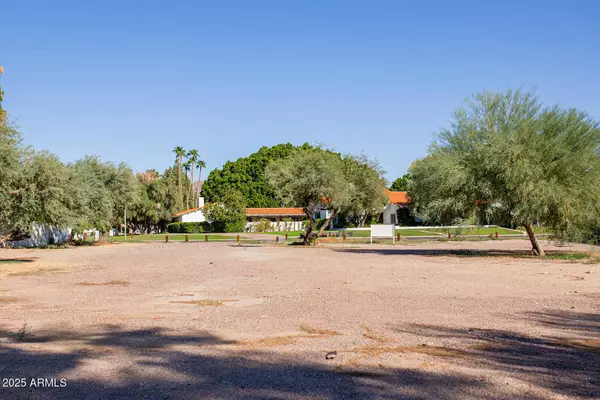 17 BILTMORE Estate #64, Phoenix, AZ 85016