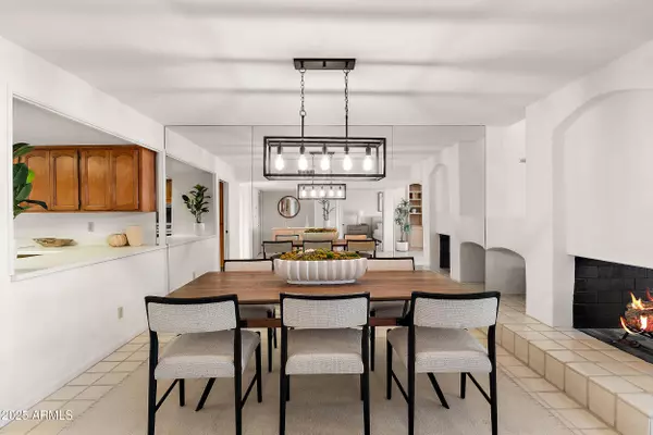 2626 E ARIZONA BILTMORE Circle #20, Phoenix, AZ 85016