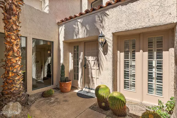 2626 E ARIZONA BILTMORE Circle #20, Phoenix, AZ 85016