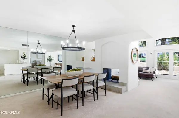 2626 E ARIZONA BILTMORE Circle #19, Phoenix, AZ 85016