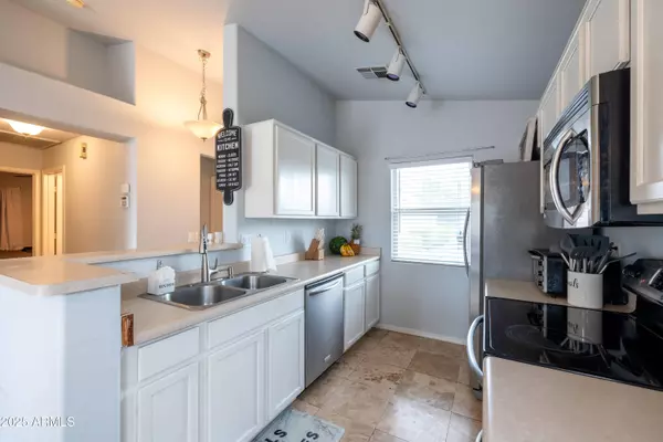 10216 N 94TH Lane, Peoria, AZ 85345