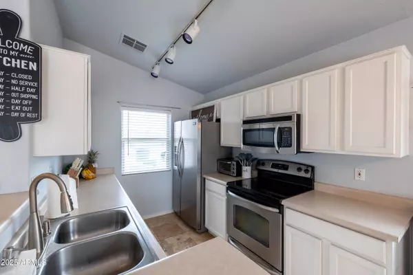 10216 N 94TH Lane, Peoria, AZ 85345