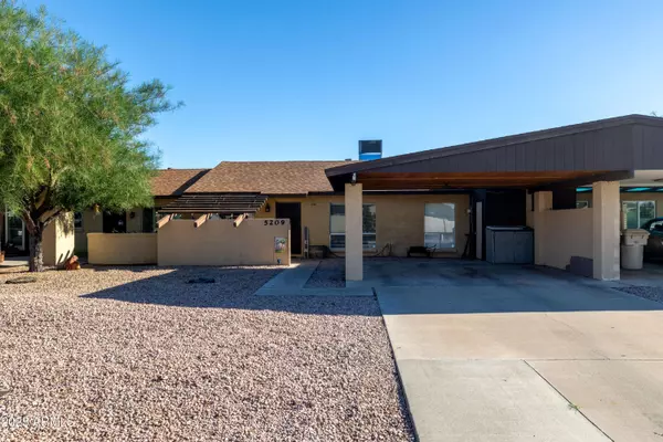 5209 W PALO VERDE Avenue, Glendale, AZ 85302