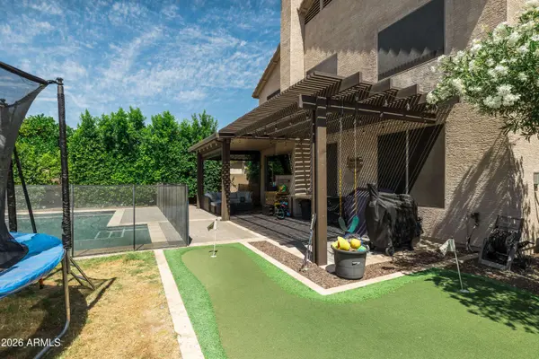 6407 W SADDLEHORN Road, Phoenix, AZ 85083