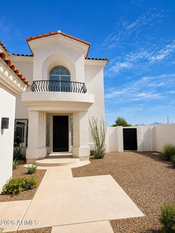 7676 E TUCKEY Lane, Scottsdale, AZ 85250