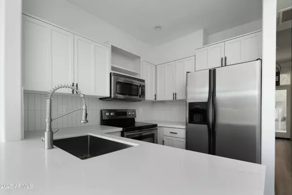 4955 E INDIAN SCHOOL Road #5, Phoenix, AZ 85018