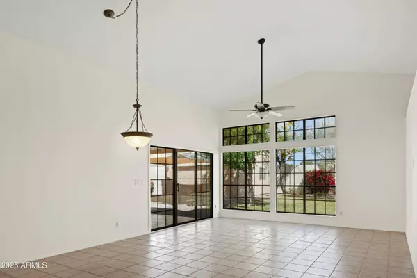 5136 E KAREN Drive, Scottsdale, AZ 85254