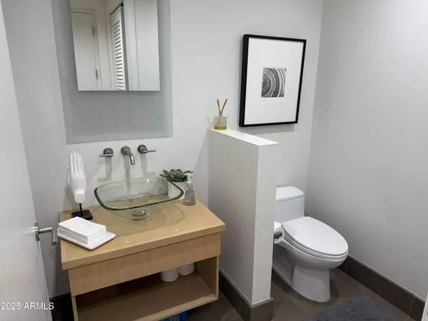 15215 N KIERLAND Boulevard #103, Scottsdale, AZ 85254