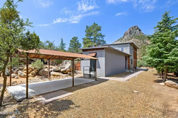 2196 W Thumb Butte Road, Prescott, AZ 86305